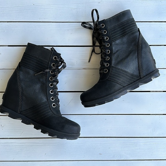 Sorel Lexie Wedge Boot Black Leather size 9 - Picture 3 of 11